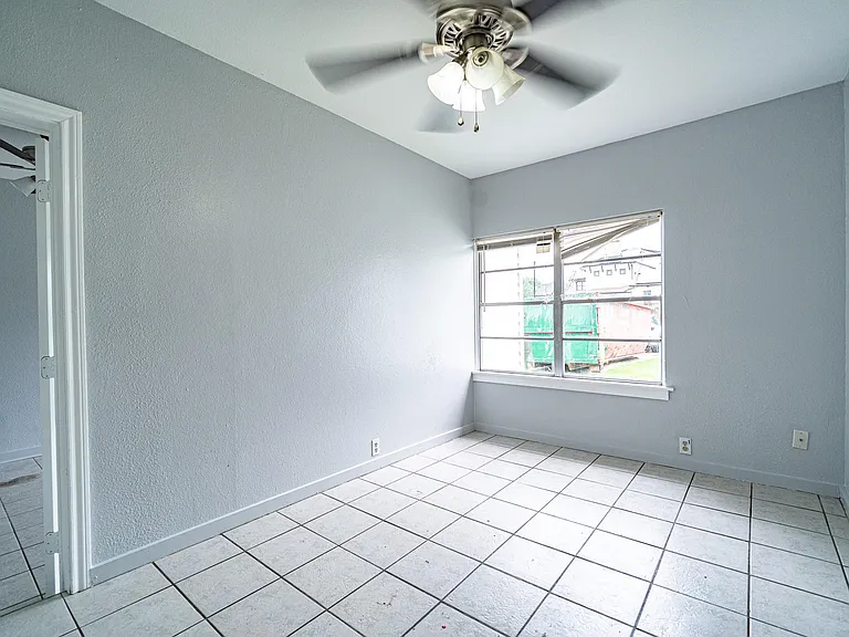 6417 Rolla St — Photo 10