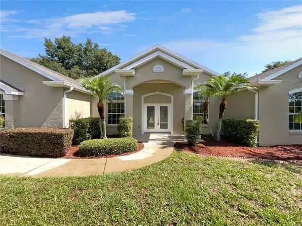 2296 Lake Pointe Cir, Leesburg, FL 34748