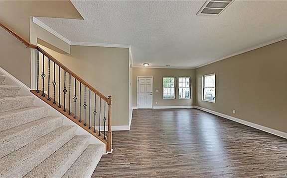 3rd image of 4231 Everest Dr