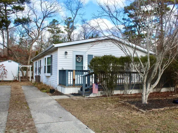 23 Cardinal Dr, Egg Harbor City, NJ 08215