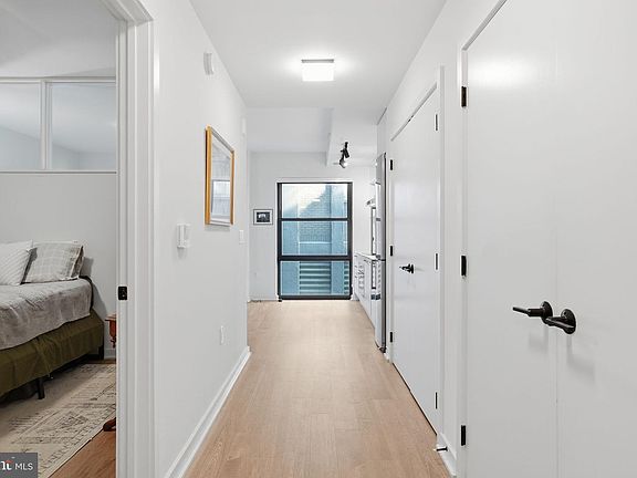 3rd image of 1625 Eckington #514