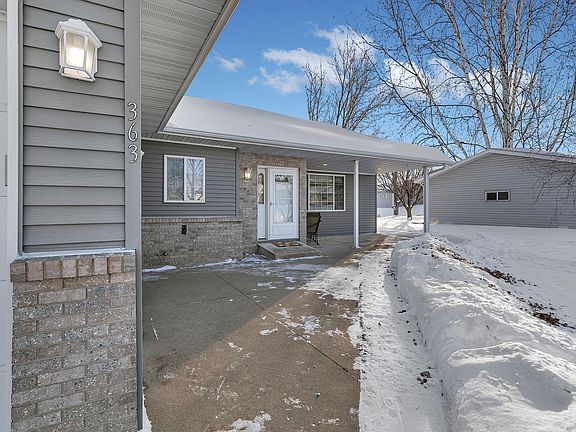 2nd image of 363 Lucy Ln