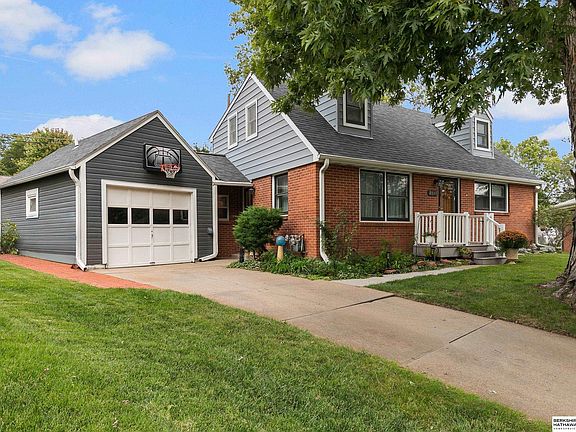3rd image of 2140 Kessler Cir