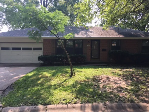 1317 N Cottage Ave, Independence, MO 64050