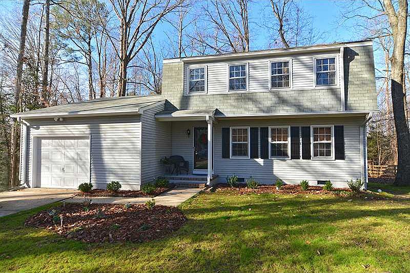 1st image of 106 Nina Cir