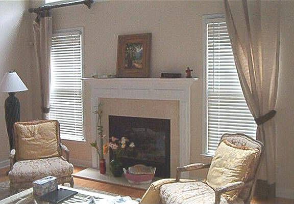 another 2 story room (family with staircase #2)