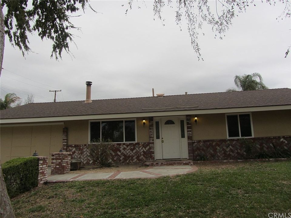 1st image of 26240 Jonquil St