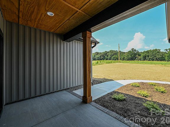 3rd image of 5505 Little Staton Rd #3