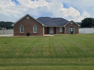 50 Lyle Dr, Decatur, AL 35603