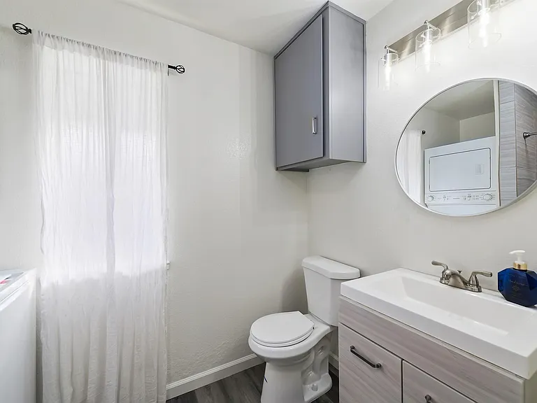 3849 Vineyard Ave #B — Photo 18