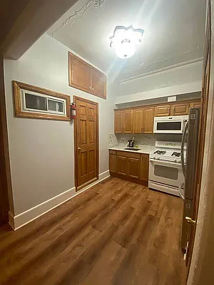 Rented by Peace of Mind Realty | media 8