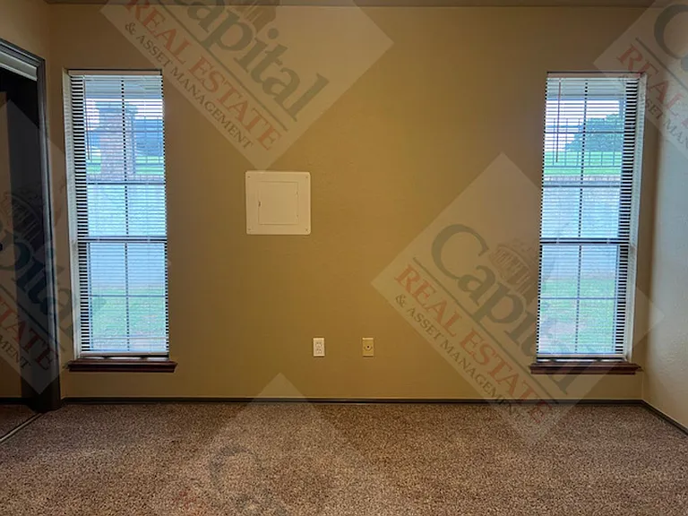 9225 Stonegate — Photo 19