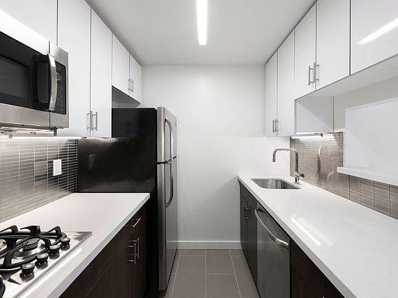 3rd image of 184 Lexington Ave APT 5E