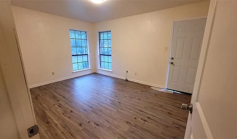 1713 Arlington Cir — Photo 11