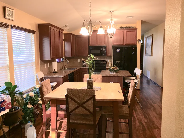 6725 Mundo Dr — Photo 10