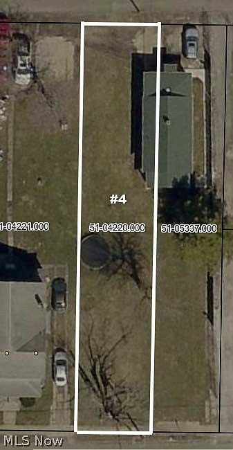 1st image of 140 W Pershing St
