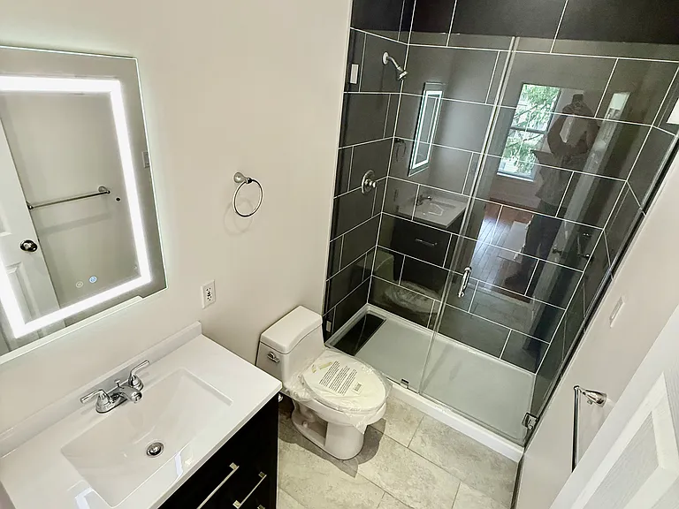 62 Huron St #2 — Photo 14