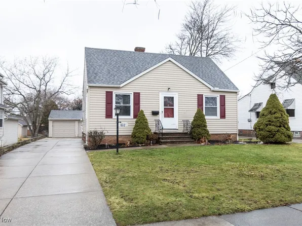 1612 Longwood Dr, Mayfield Heights, OH 44124