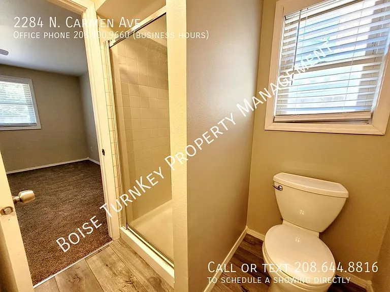 2284 N Carmen Ave — Photo 6
