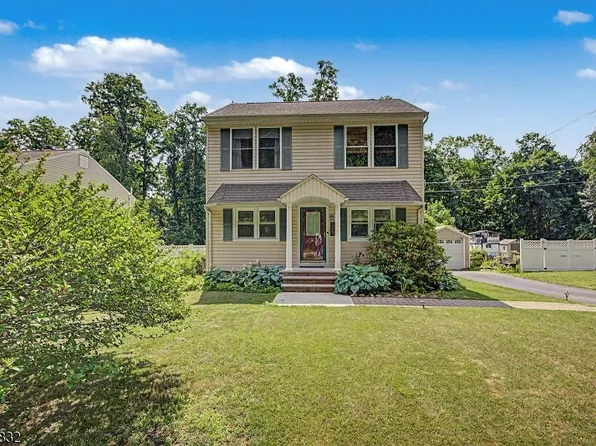 26 Mount Arlington Rd, Roxbury Twp., NJ 07852
