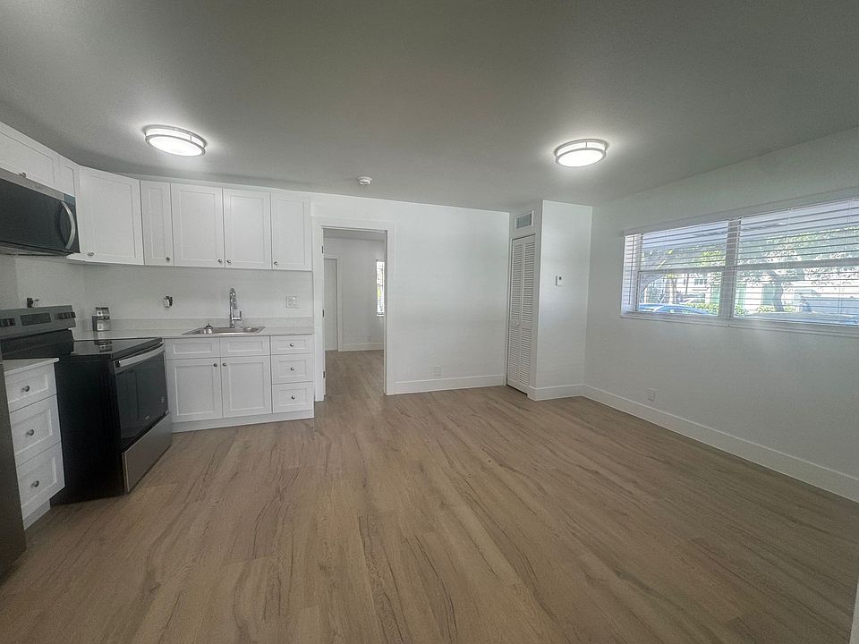 1st image of 4236 Seagrape Dr APT 1