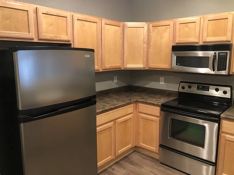 1002 Lucca Dr — Photo 6