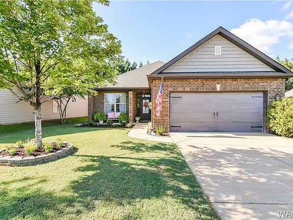 2nd image of 2719 Lily Cir