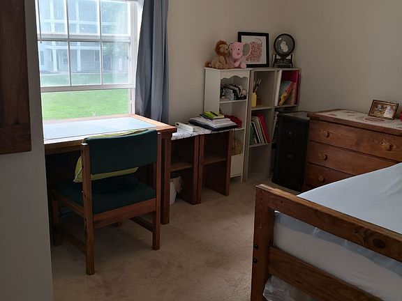 4th image of 15 S Shafer St APT 1303