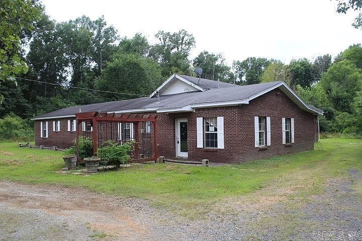 1st image of 844 Sherman Hills Rd