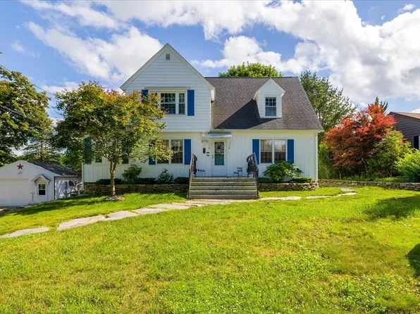 3 Dudley Hill Rd, Webster, MA 01571