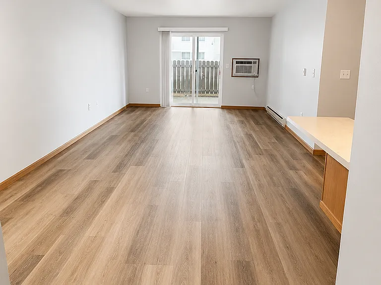 Murdock Apartments — Photo 48