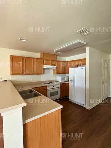 6032 Center Rd — Photo 4