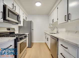 9809 Regent St #102D, Los Angeles, CA 90034