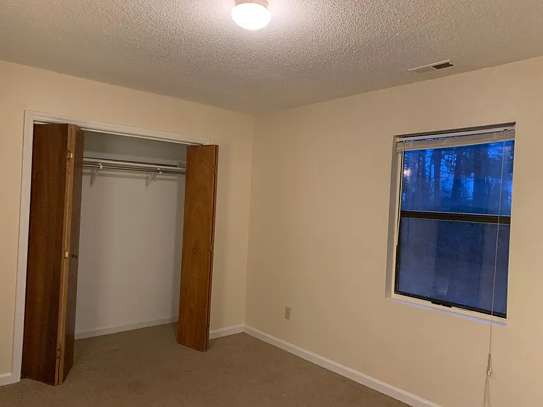 1417 Cherrycrest Dr #B — Photo 8