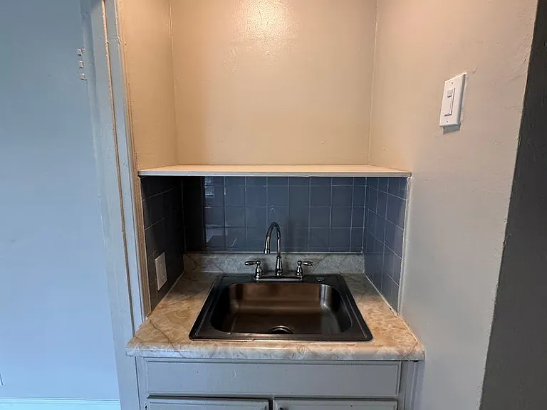 1338-1346 Crenshaw Blvd — Photo 12