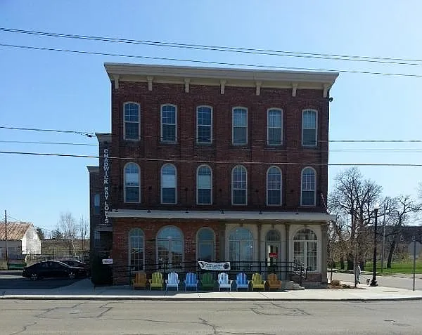 21 E 2nd St — Photo 1