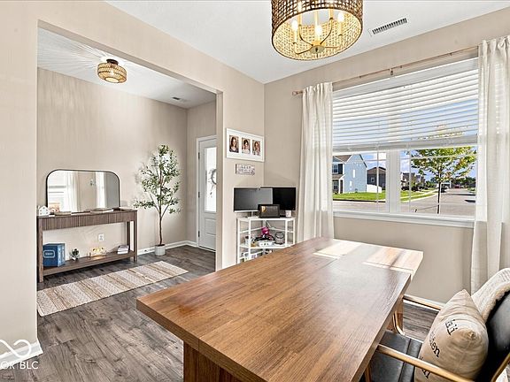 5th image of 6039 Madera Dr