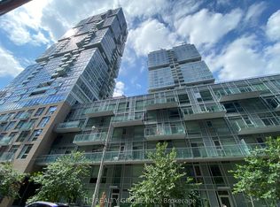 30 Nelson St #522, Toronto, ON M5V 0H5