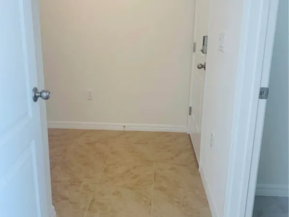 1060 Andean Ln, Davenport, FL 33837