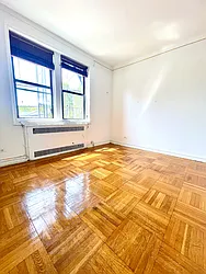 Rented by Safdie Realty Group