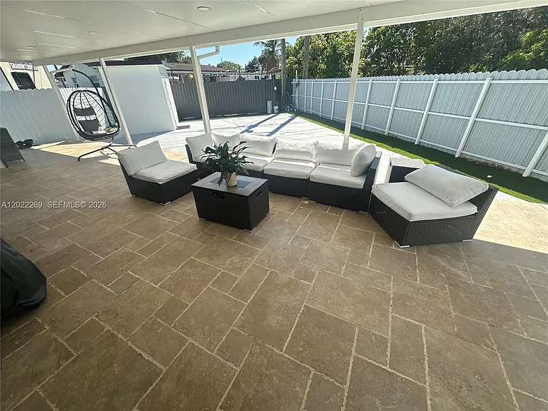 11500 SW 185th Ter — Photo 13