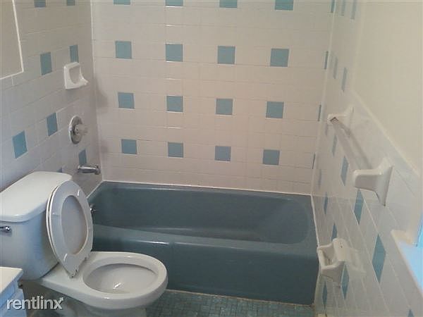 167 Studio sbath