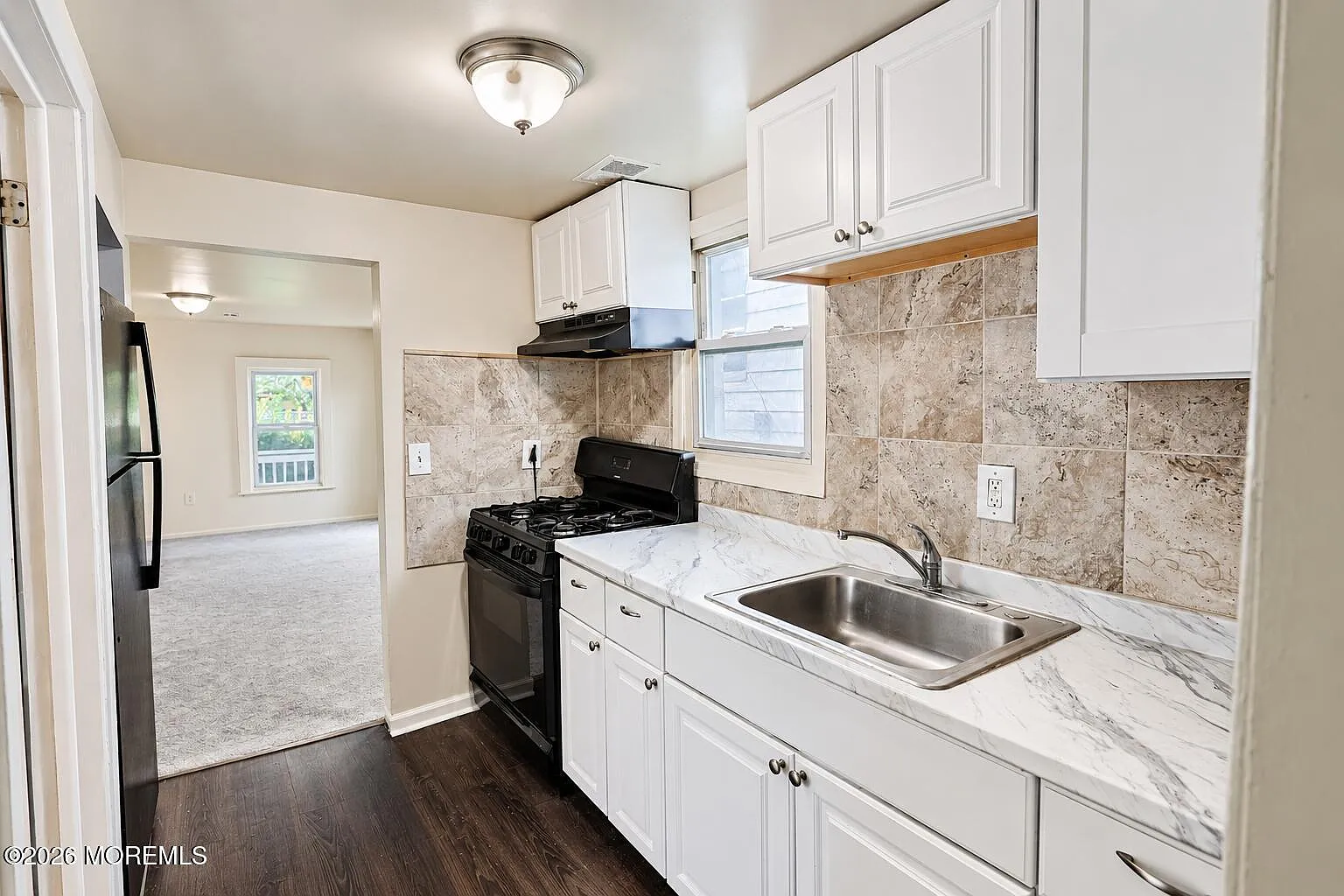 2 bed, 924 sqft, $2,600 — Photo 3