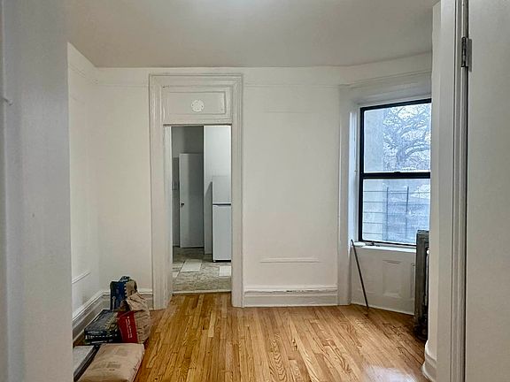 2nd image of 481 E 140th St #A