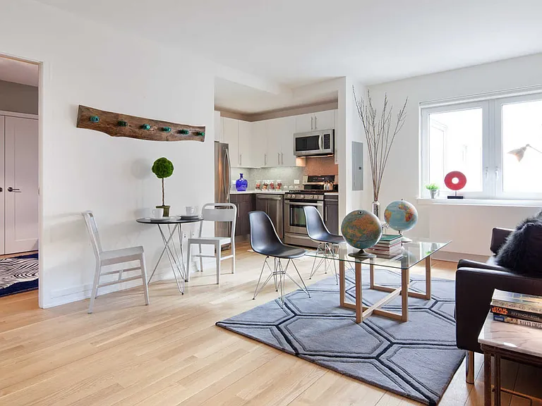 175 Kent Ave — Photo 14