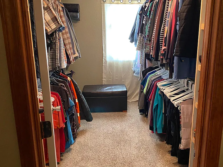 3x sized walk-on closet off master bedroom