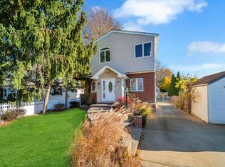 116 East Ave, Hicksville, NY 11801
