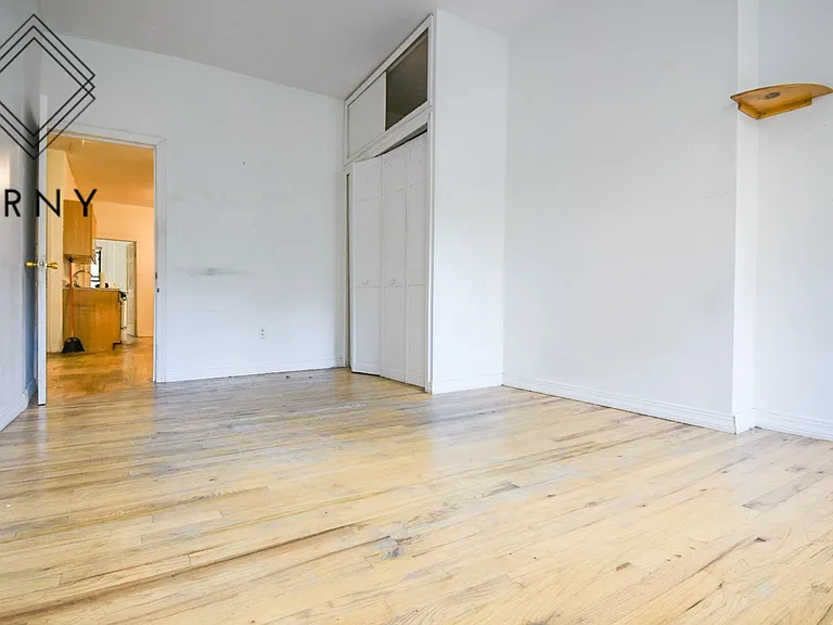505 De Kalb Ave #2A — Photo 5
