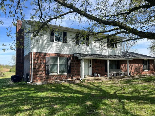 227 Rose Ln, Shipman, IL 62685