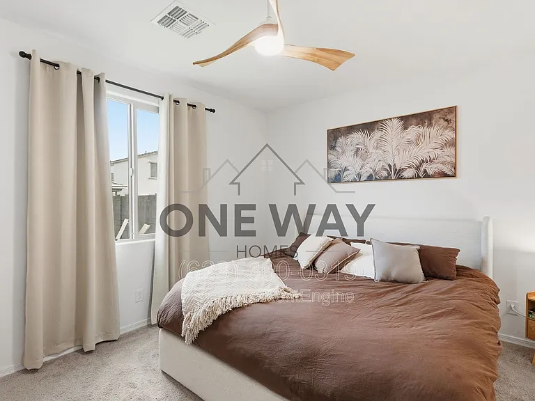 11253 E Ulysses Ave — Photo 15
